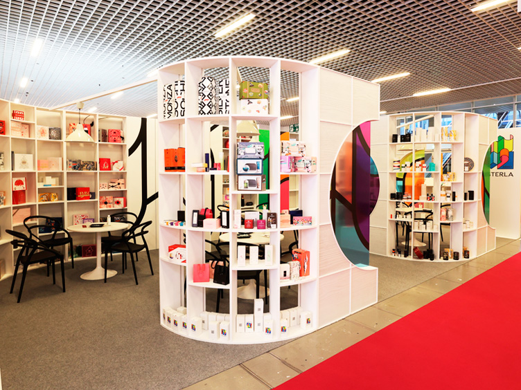 pusterla-stand-magasin-ephemere-metamorphoz-jean-paul-izquierdo-