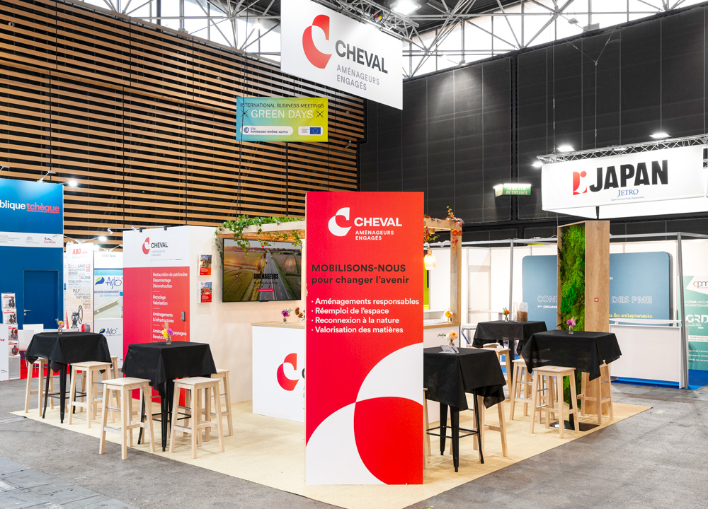 GROUPE-CHEVAL-standiste-paris-2